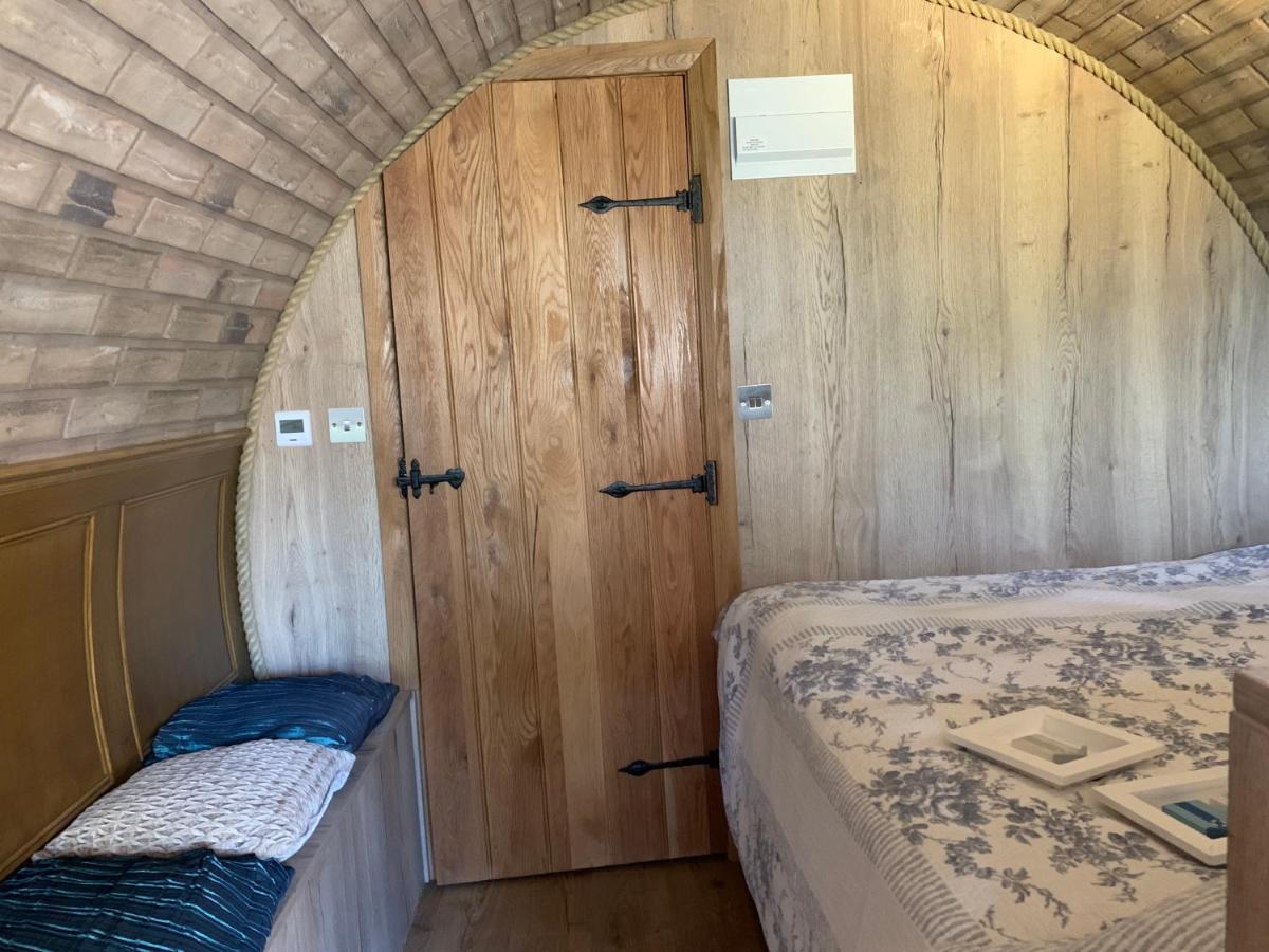 Romantic Escape Luxury Hobbit House With Hot Tub! Ширнесс Экстерьер фото